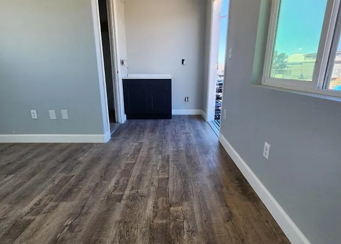 068d Newly Remodeled Cozy South Rim