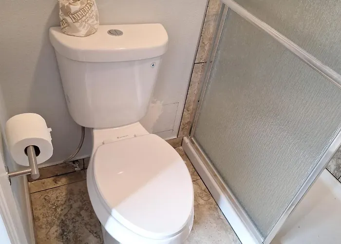 068d Newly Remodeled Cozy South Rim Apartment *